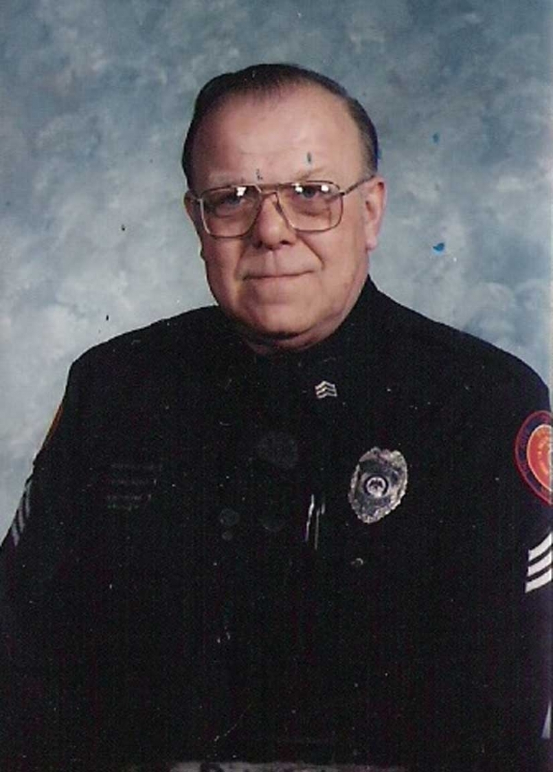 Photo of Lieutenant Richard (Pop) Popernick